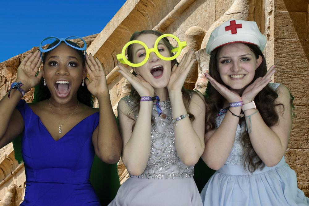 Silvermere Notre Dame  | View more photos from the event at gallery.myphotoboothexperience.co.uk/u/MyPhotoBoothExperienceLtd/Silvermere-Notre-Dame